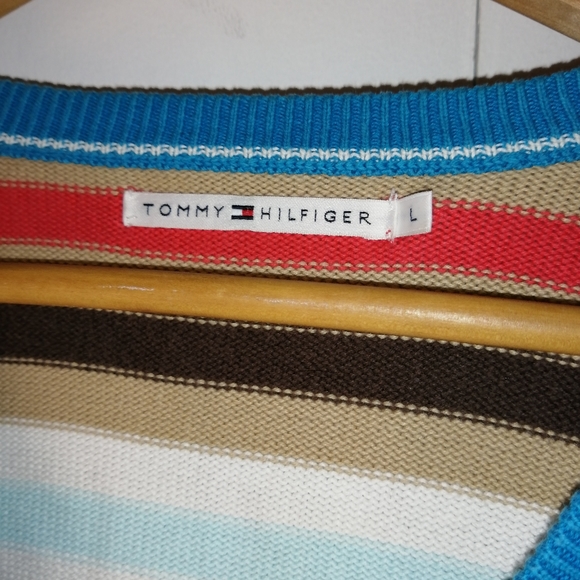 TOMMY HILFIGER STRIPPED SWEATER SIZE LARGE - Picture 2 of 4